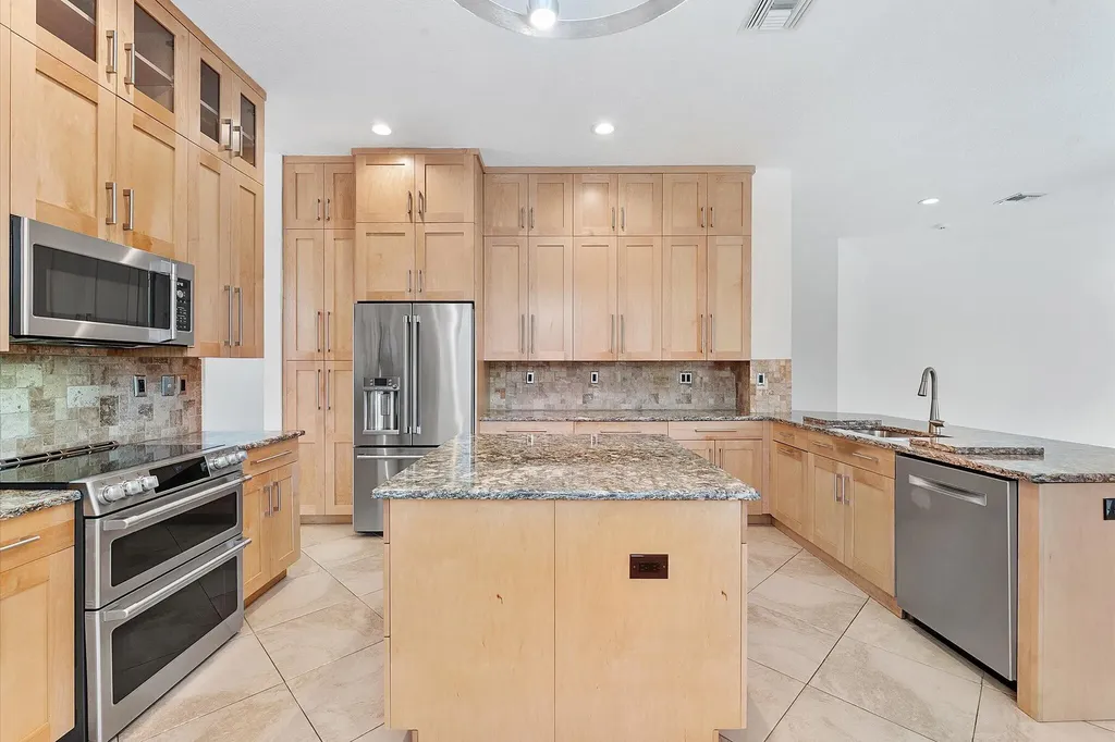 11525 NW 49th Court Coral Springs FL 33076