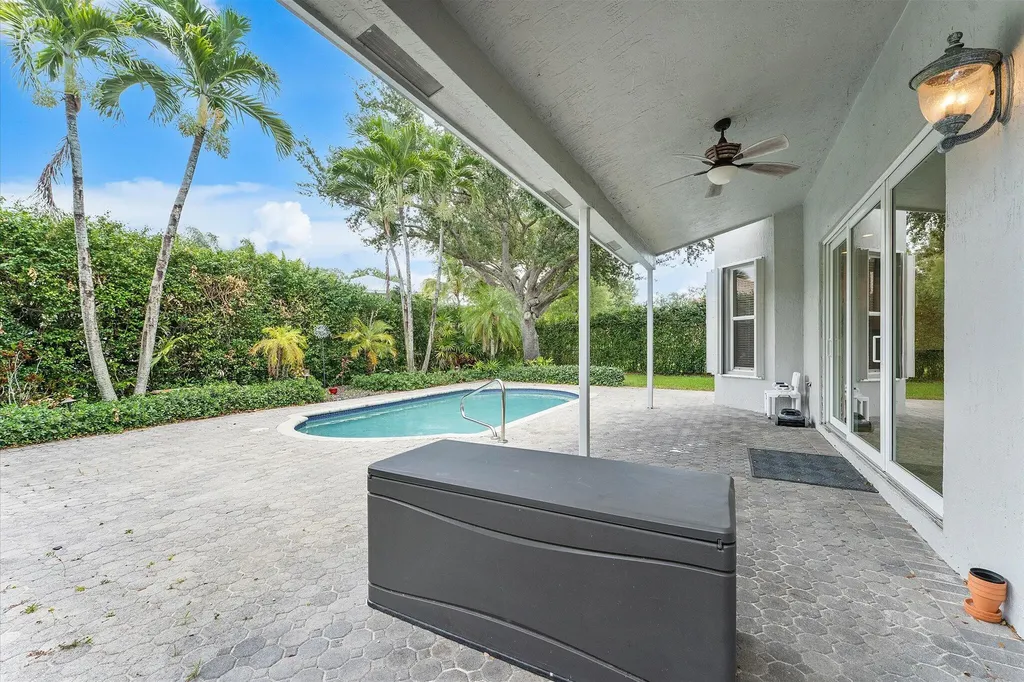 11525 NW 49th Court Coral Springs FL 33076