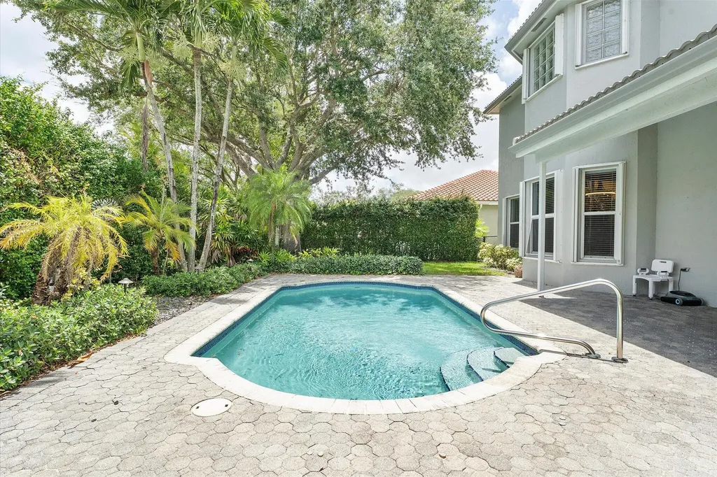 11525 NW 49th Court Coral Springs FL 33076