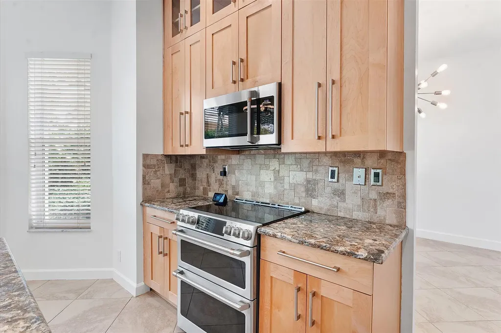 11525 NW 49th Court Coral Springs FL 33076