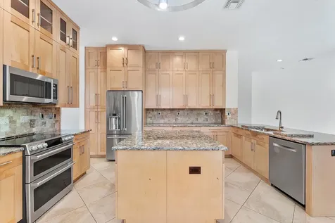 11525 NW 49th Court Coral Springs FL 33076