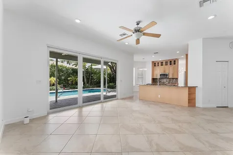 11525 NW 49th Court Coral Springs FL 33076