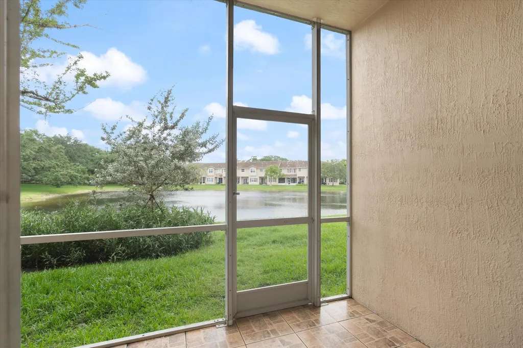 3505 Lakeside Drive Davie FL 33328