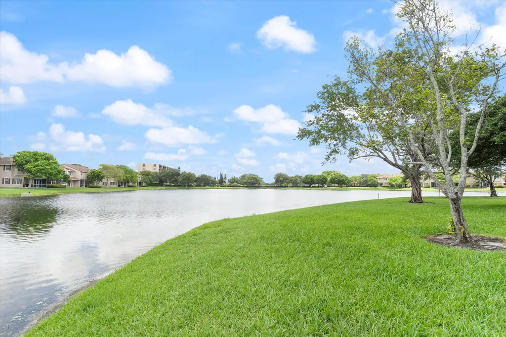 3505 Lakeside Drive Davie FL 33328
