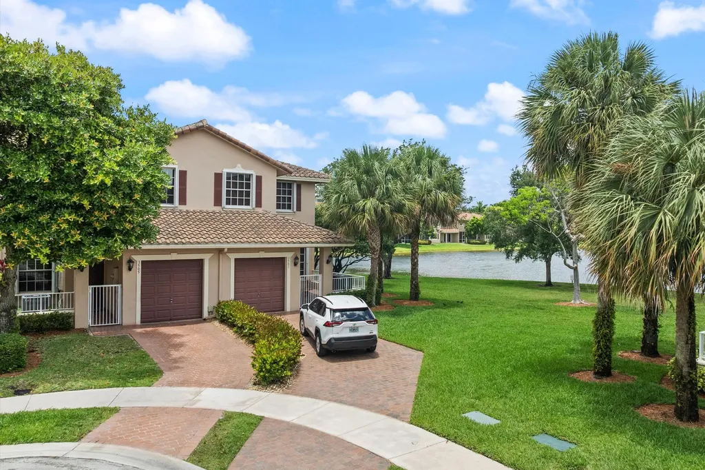 3505 Lakeside Drive Davie FL 33328