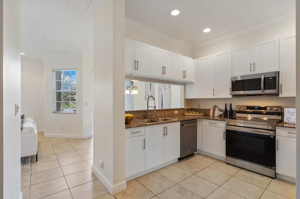 3505 Lakeside Drive Davie FL 33328