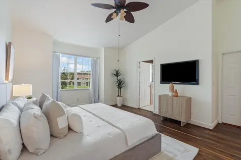 3505 Lakeside Drive Davie FL 33328