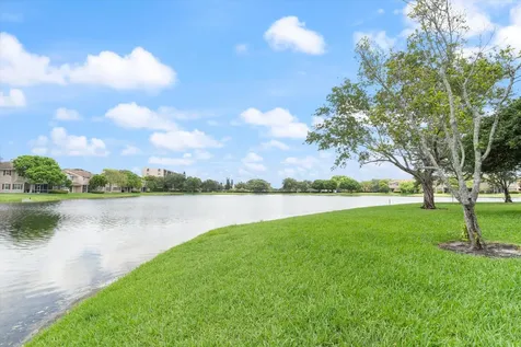 3505 Lakeside Drive Davie FL 33328