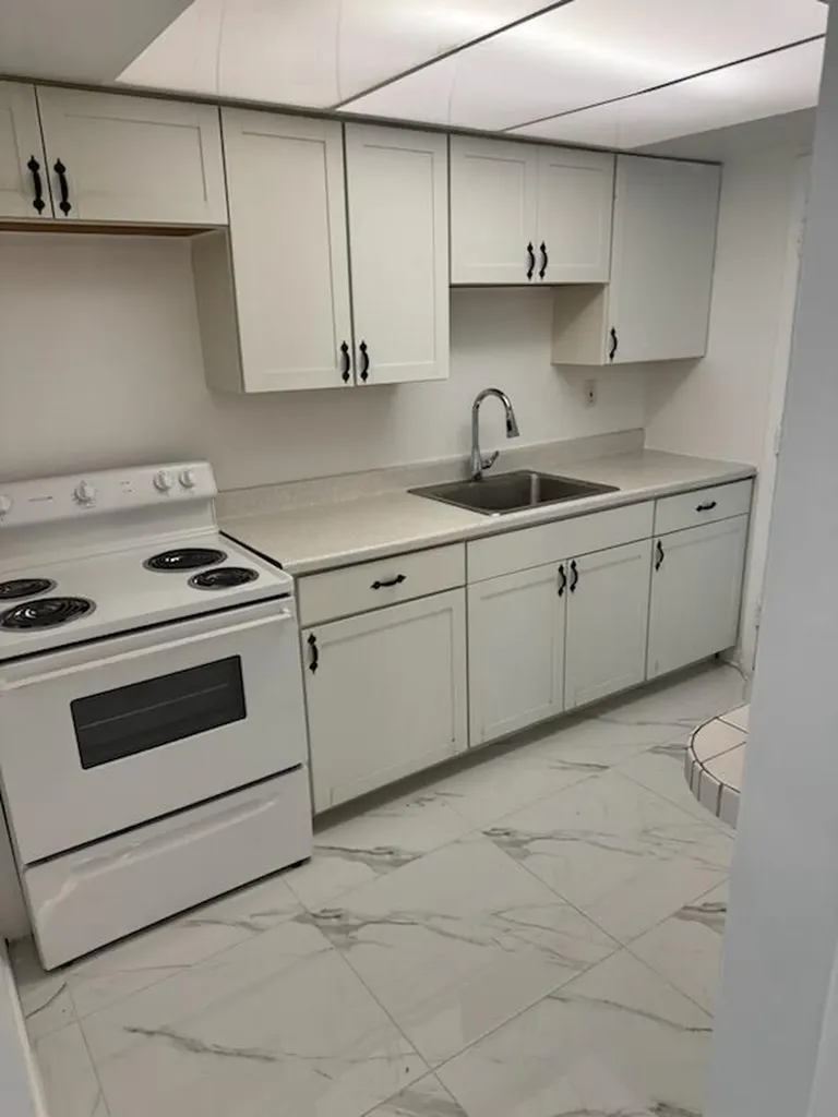 2285 NE 172nd Street North Miami Beach FL 33160