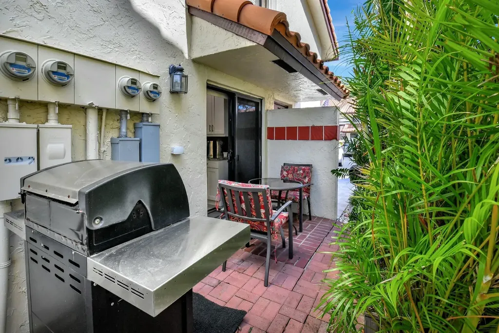 10663 Ocean Palm Way Boynton Beach FL 33437