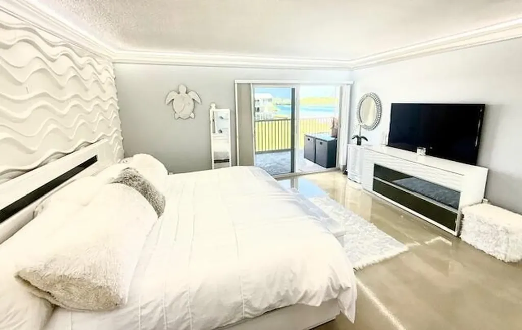 100 Waterway Road Tequesta FL 33469