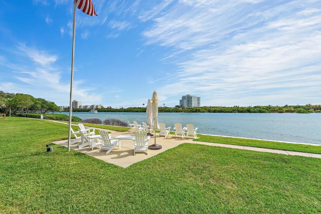 100 Waterway Road Tequesta FL 33469
