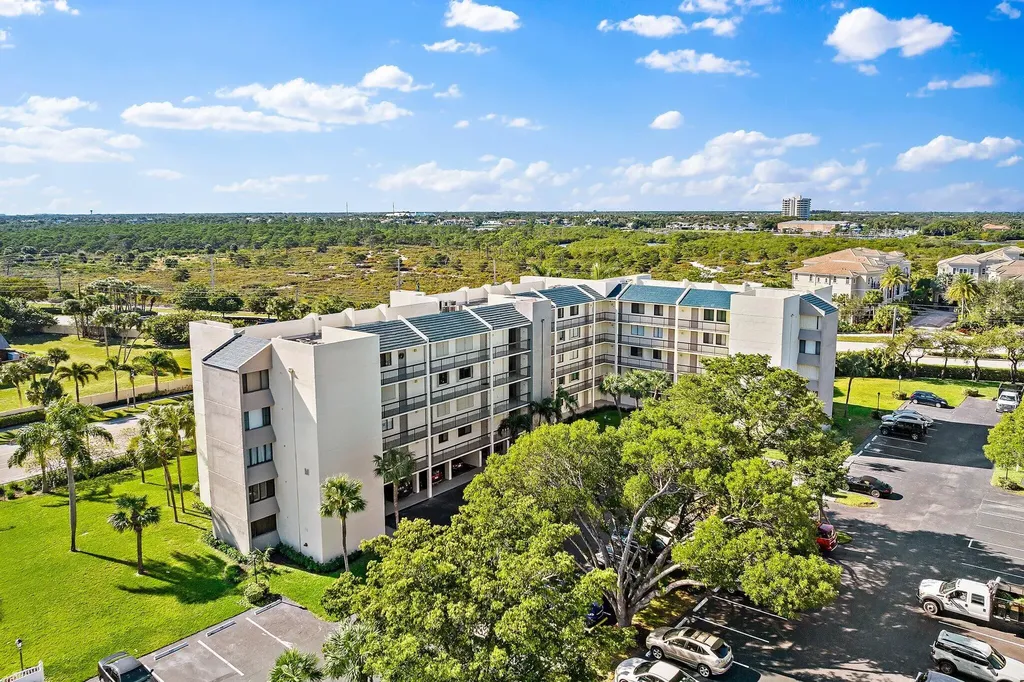 1605 S Us Highway 1 Jupiter FL 33477
