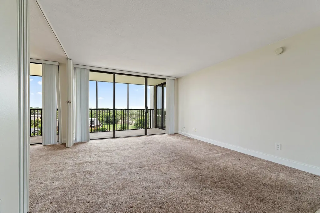 1605 S Us Highway 1 Jupiter FL 33477