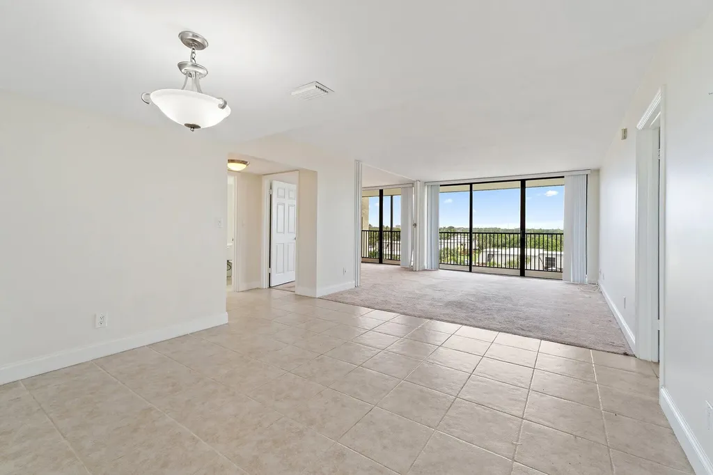 1605 S Us Highway 1 Jupiter FL 33477
