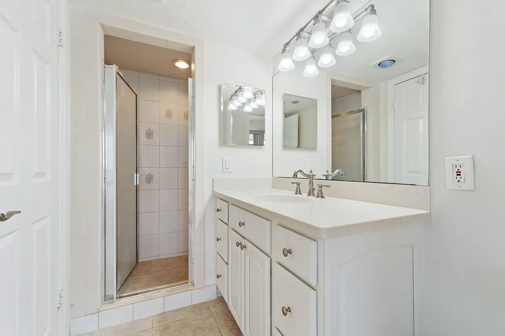 1605 S Us Highway 1 Jupiter FL 33477