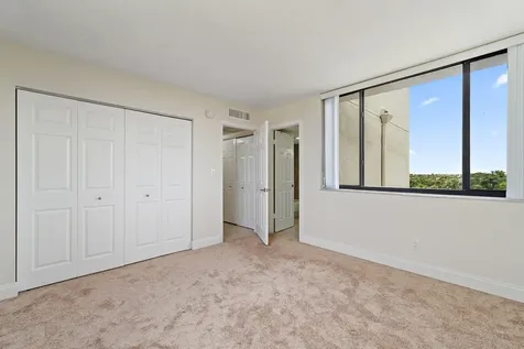 1605 S Us Highway 1 Jupiter FL 33477