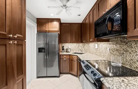 1940 NE 2nd Avenue Wilton Manors FL 33305
