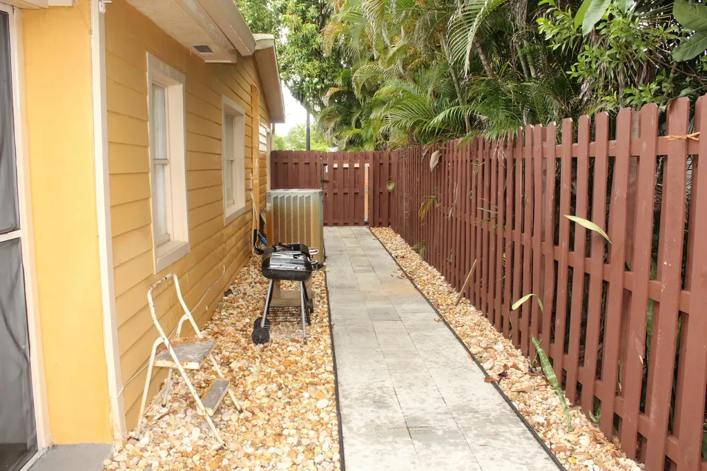 1558 NE 30th Street Pompano Beach FL 33064