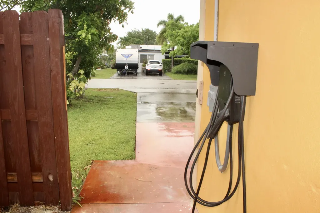 1558 NE 30th Street Pompano Beach FL 33064