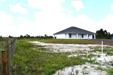 18121 NW 272nd Street Okeechobee FL 34972