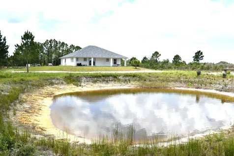 18121 NW 272nd Street Okeechobee FL 34972