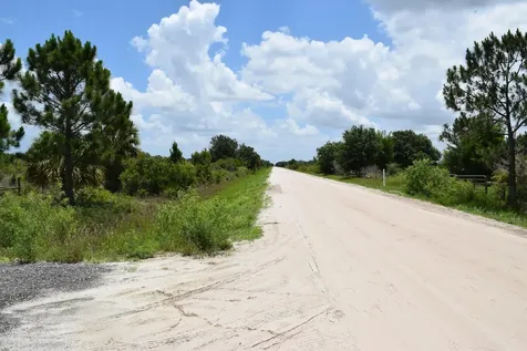 18121 NW 272nd Street Okeechobee FL 34972