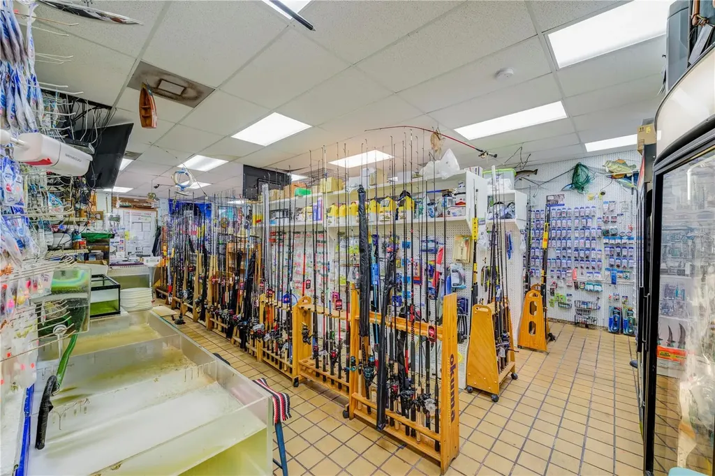 927 N Us Highway 1 Fort Pierce FL