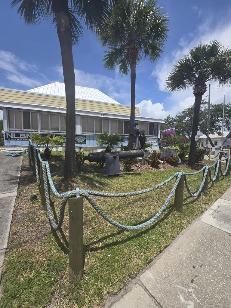 927 N Us Highway 1 Fort Pierce FL