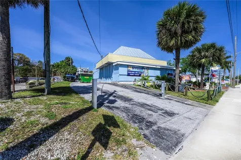 927 N Us Highway 1 Fort Pierce FL