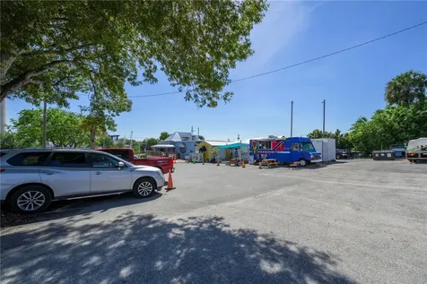 927 N Us Highway 1 Fort Pierce FL