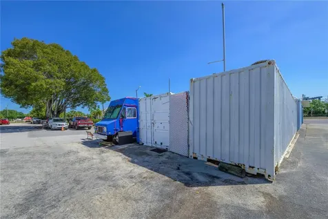 927 N Us Highway 1 Fort Pierce FL