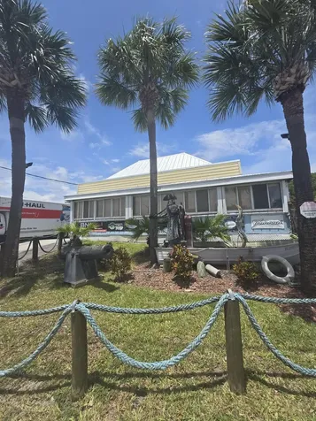 927 N Us Highway 1 Fort Pierce FL