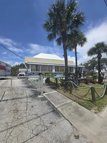 927 N Us Highway 1 Fort Pierce FL