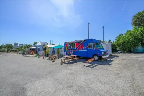 927 N Us Highway 1 Fort Pierce FL