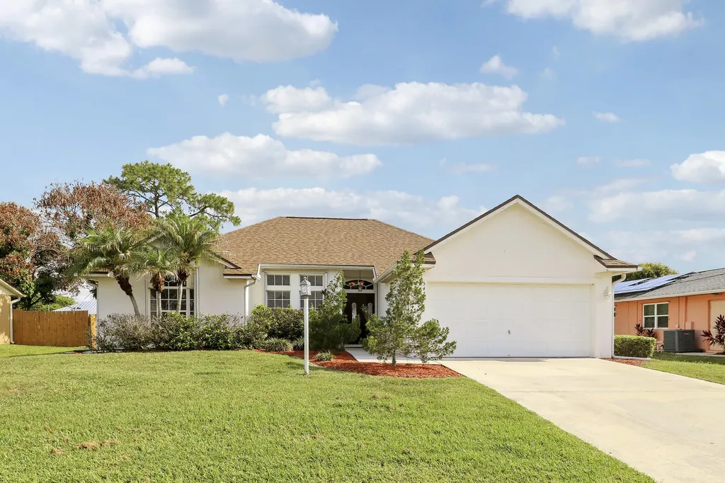 547 SW Butler Avenue Port St Lucie FL 34983