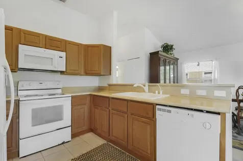 547 SW Butler Avenue Port St Lucie FL 34983