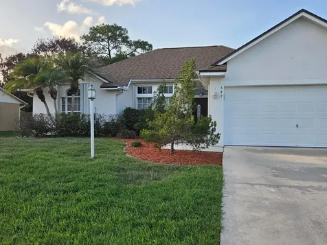 547 SW Butler Avenue Port St Lucie FL 34983