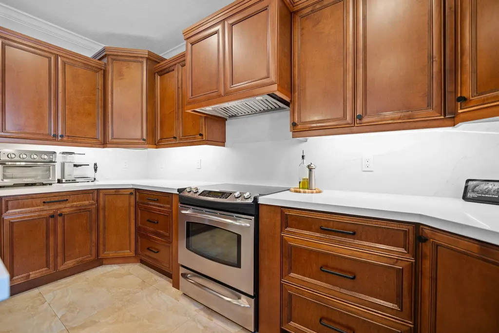 978 Greenwood Road Weston FL 33327