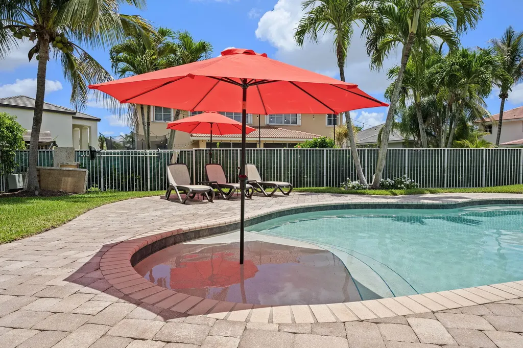 978 Greenwood Road Weston FL 33327