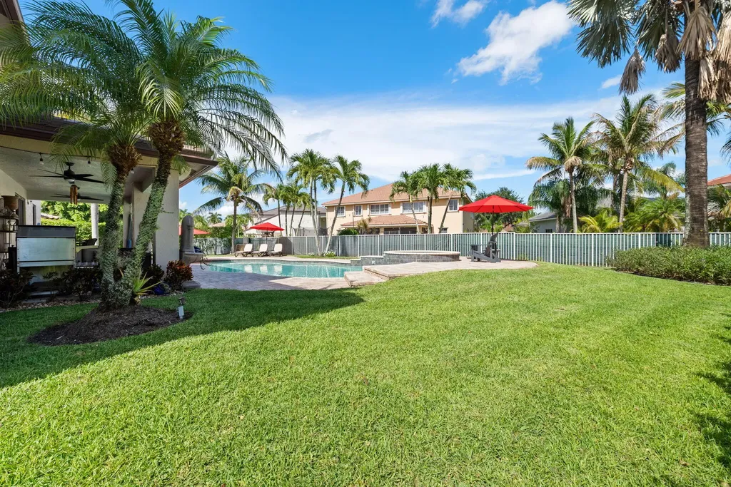978 Greenwood Road Weston FL 33327