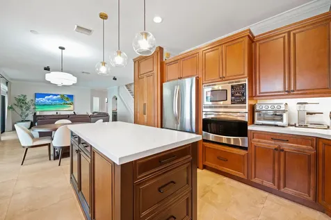 978 Greenwood Road Weston FL 33327
