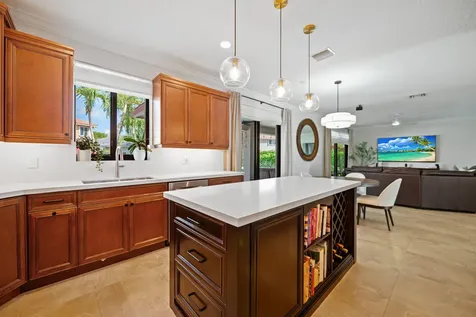 978 Greenwood Road Weston FL 33327