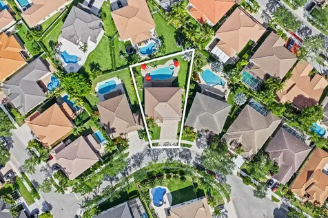 978 Greenwood Road Weston FL 33327