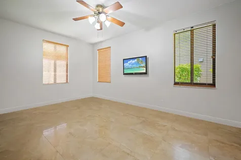 978 Greenwood Road Weston FL 33327