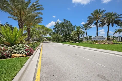 978 Greenwood Road Weston FL 33327