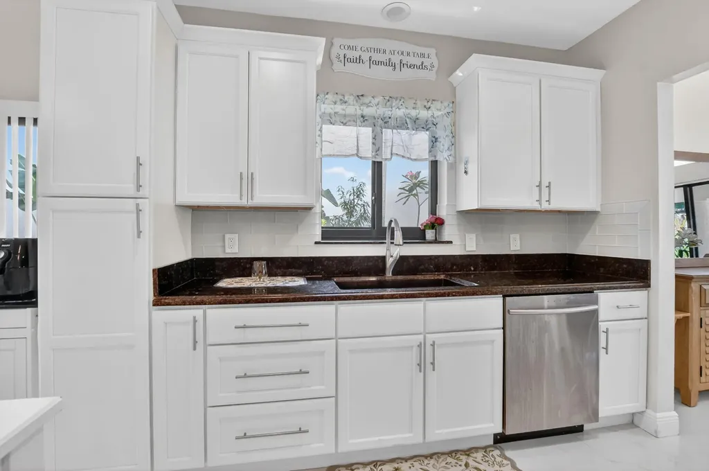 6502 Via Benita Boca Raton FL 33433