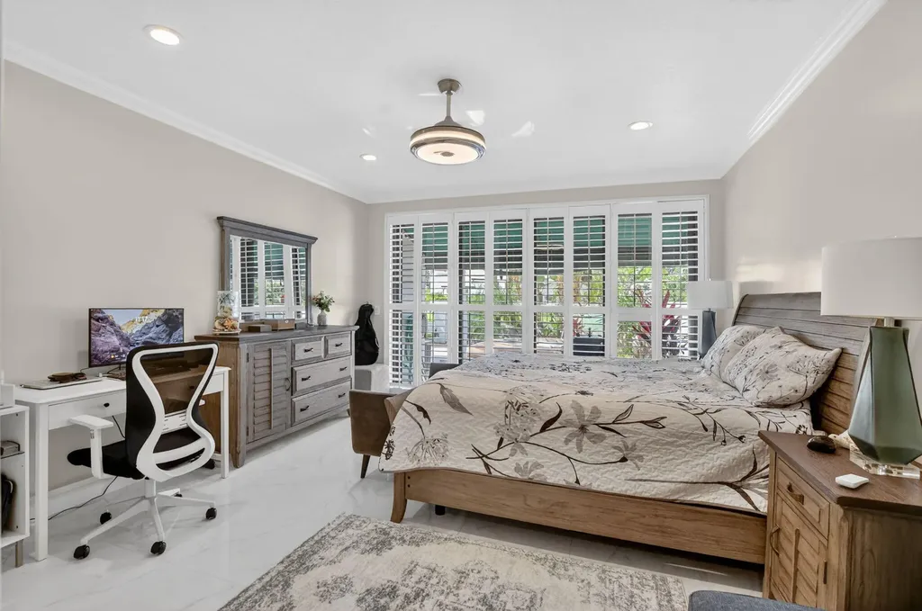 6502 Via Benita Boca Raton FL 33433