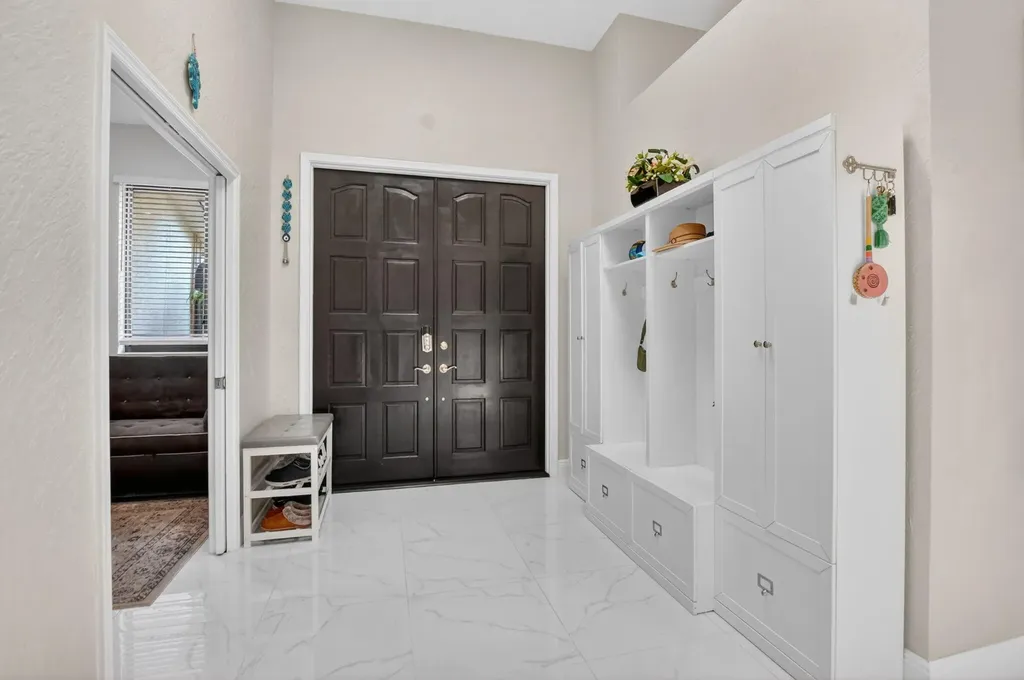 6502 Via Benita Boca Raton FL 33433