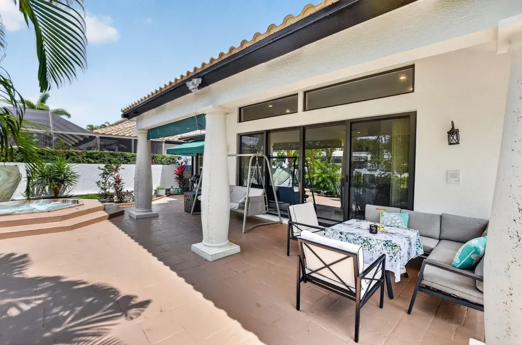 6502 Via Benita Boca Raton FL 33433